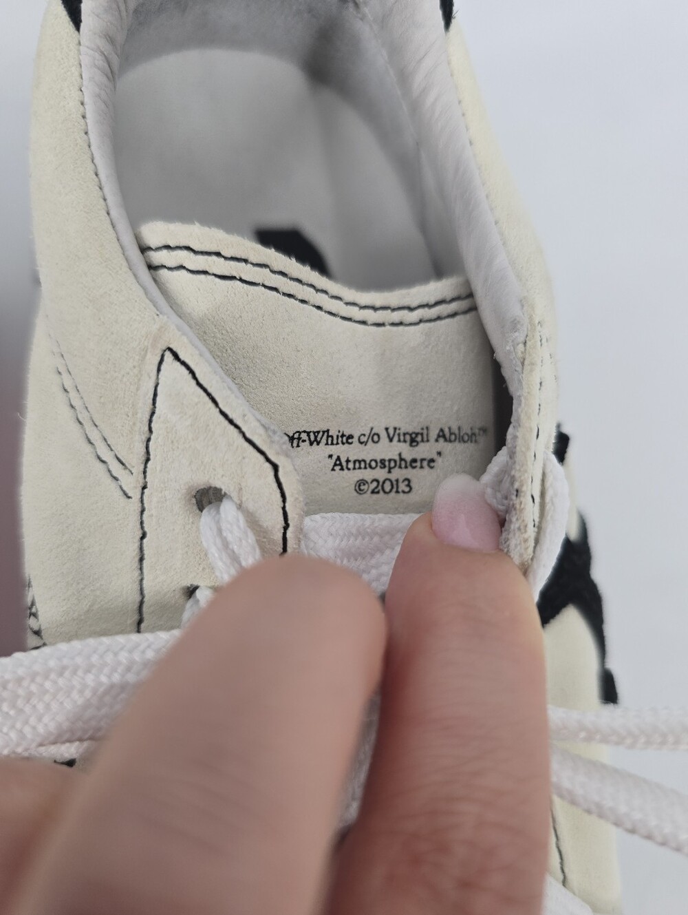 Off White New Arrow Low Vulcanized White Black Sneakers Size 35 US 5 - Picture 5 of 16